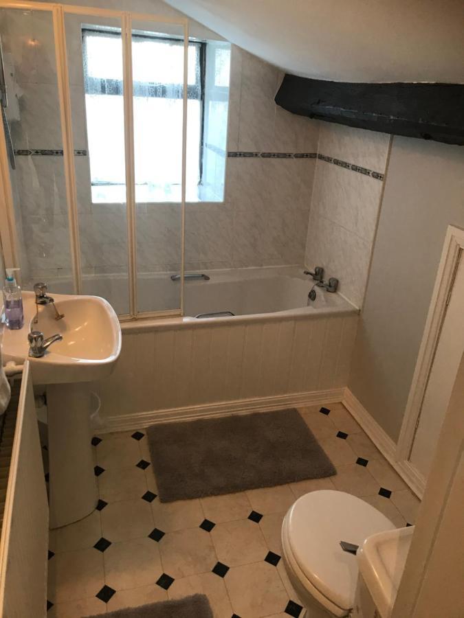 The Cottage, Cosy 2 Bedroom Pet Friendly Perfect For Contractors Free Secure Parking,Cctv Leeds (West Yorkshire) Exterior foto